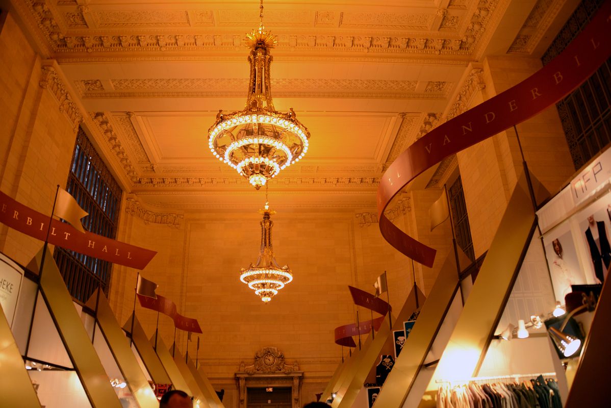 18-2 Vanderbilt Hall At Christmas In New York City Grand Central Terminal